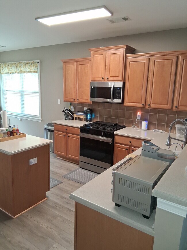 Building Photo - 3625 Park Hill Cir SW