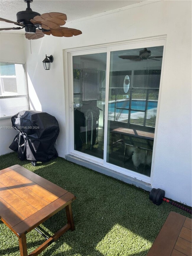 Building Photo - 1011 Gerona Ave