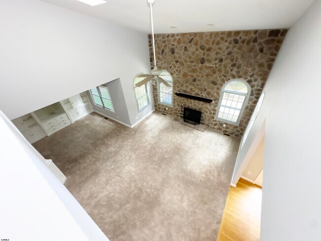 Building Photo - 113 Lighthouse Ln