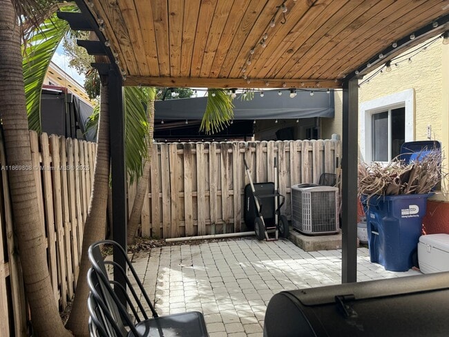Building Photo - 7458 NW 179th Terrace