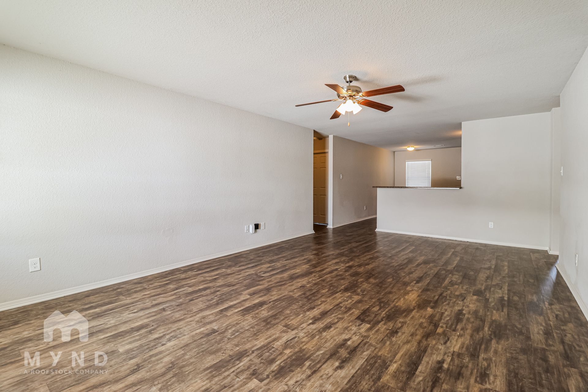 Building Photo - 942 Pinehurst Loop