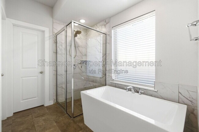 Building Photo - 8017 Whisper Grove Dr