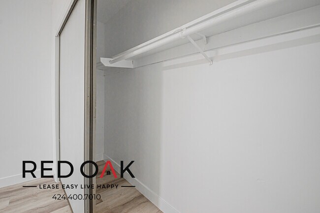 Building Photo - 230 N Grand Ave