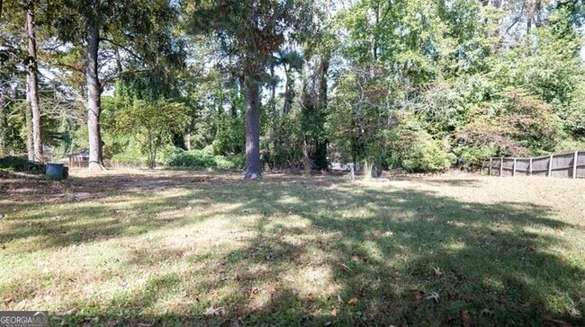 Building Photo - 2917 Cambridge Dr SW