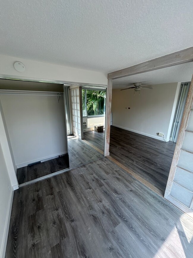 Building Photo - Renovated 2-Bedroom in Makiki – Pet Friendly!