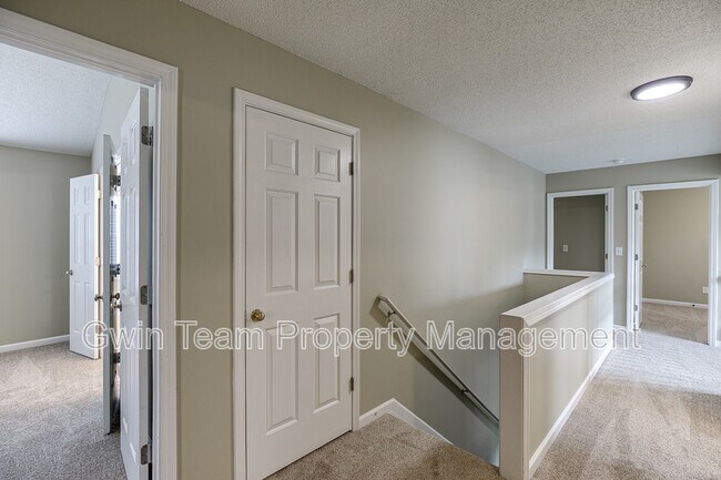 Building Photo - 305 Leatherman Ct
