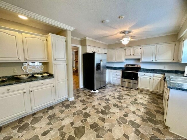 Building Photo - 2514 Dartmouth Dr