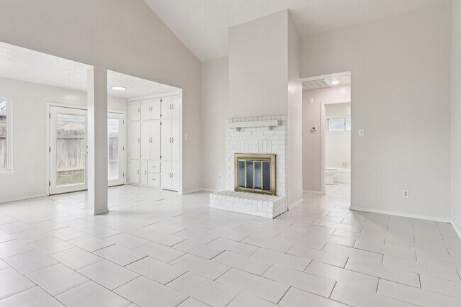 Building Photo - 14067 Towneway Dr