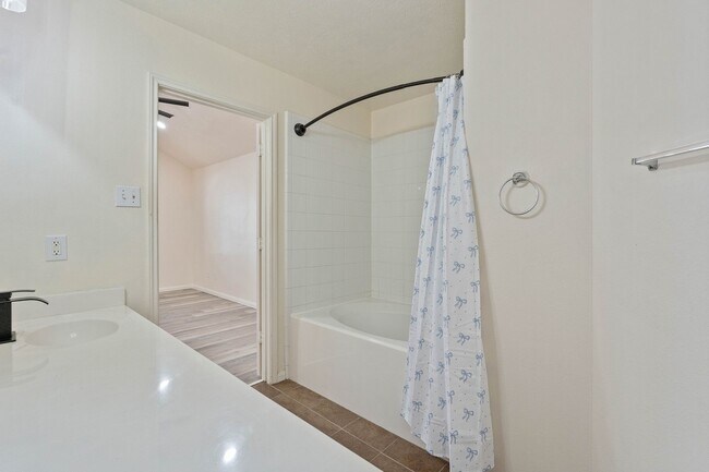 Building Photo - 21523 Juniper Meadows Dr