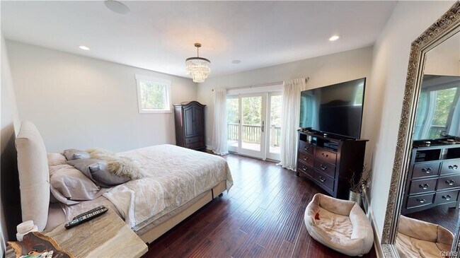 Building Photo - 8861 Shellman Dr