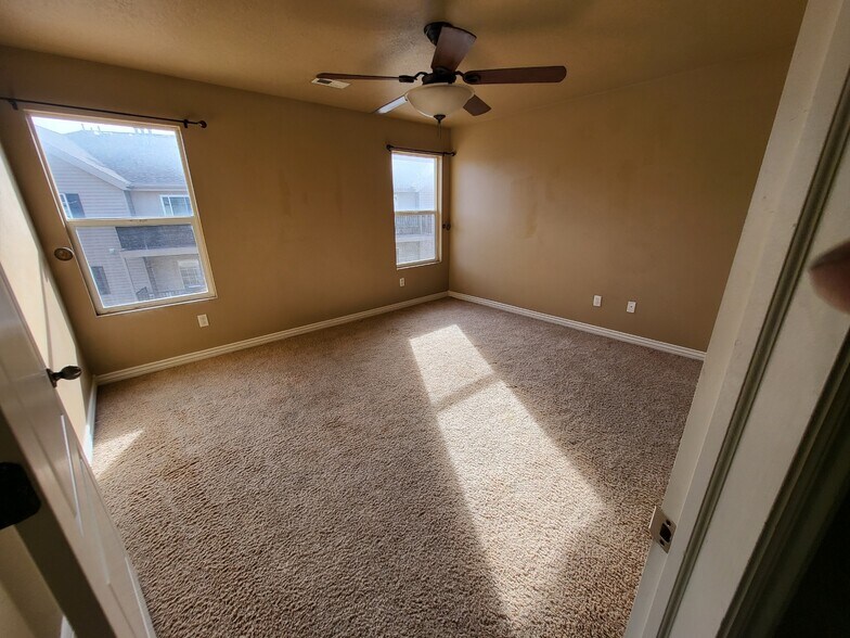 Building Photo - 1611 W 3180 N