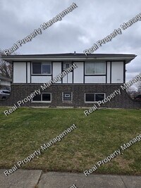 Building Photo - Updated 2 Bedroom Apartment