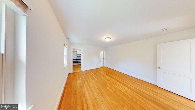 Building Photo - 11 Indian Spring Dr