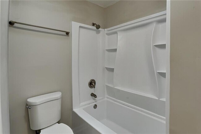 Building Photo - 4505 Laurie Ln SW