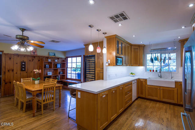 Building Photo - 459 Crestview Pl