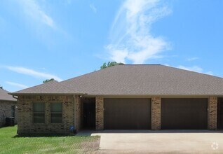Building Photo - Bullard ISD! Gorgeous 2 Bedroom, 1 Bath Du...