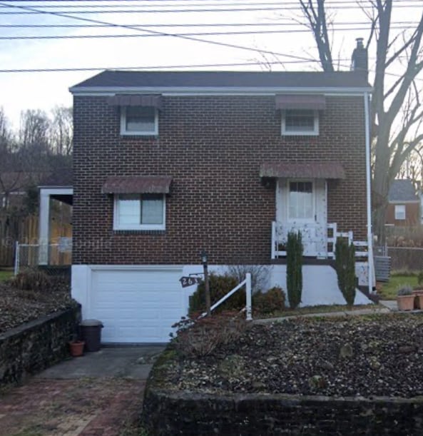 Primary Photo - 263 E Fairmont Ave
