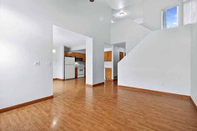 Building Photo - 151 Crabapple Dr