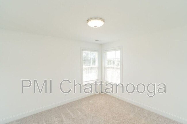 Building Photo - 7173 Brady Dr