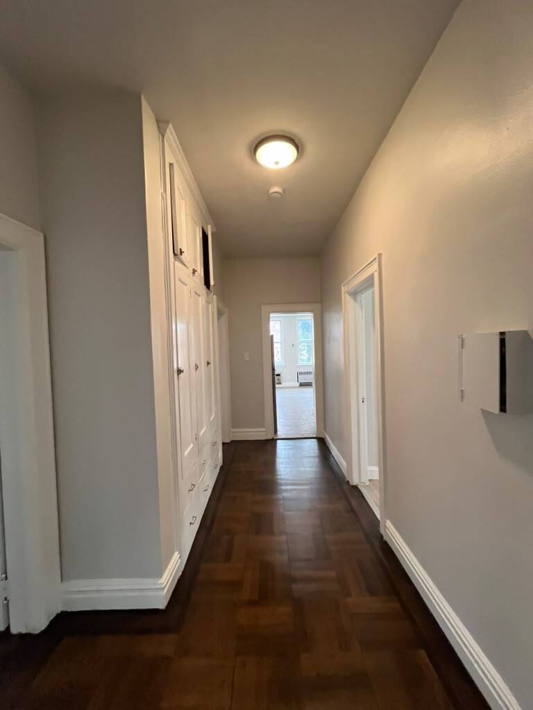 Building Photo - 735 Avenue C