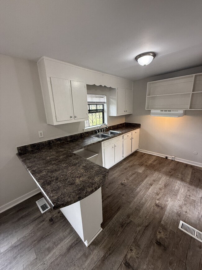 Building Photo - 2621 20th Street Ensley