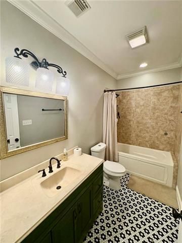 Building Photo - 72291 Forest Dr