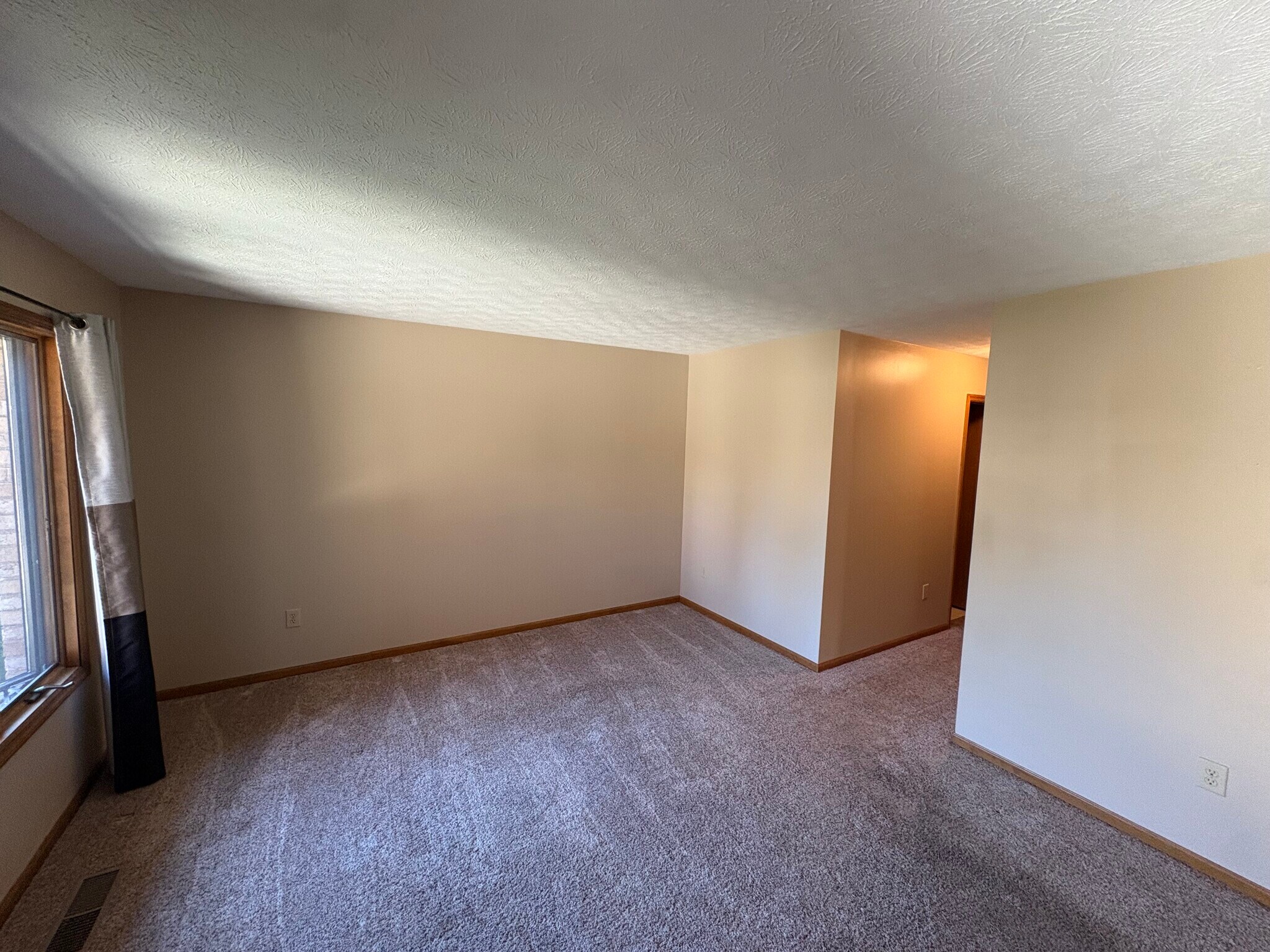 Building Photo - 7333 McSmith Ln
