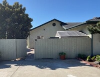 Building Photo - Spacious 2BR/2BA Single-Level ADU with Private Courtyard