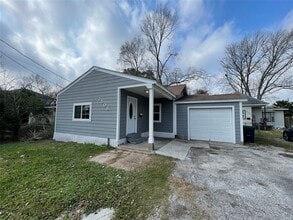 Building Photo - 2508 S Texas Ave