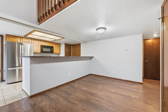 Building Photo - $2,595.95  - 3 Bed, 2 bath Condo with Lofted Bonus Space and In Unit Laundry!
