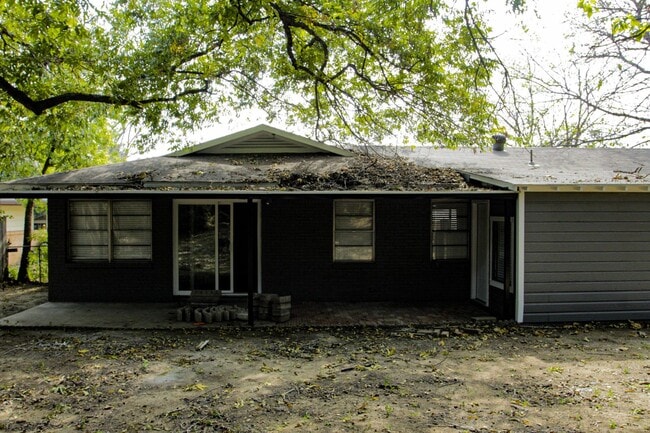 Building Photo - 6713 Pecan Park Dr