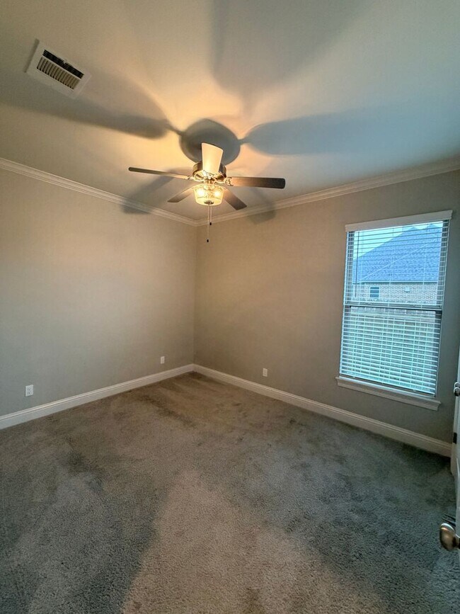 Building Photo - Gated Community Close to Barksdale Air Force Base...