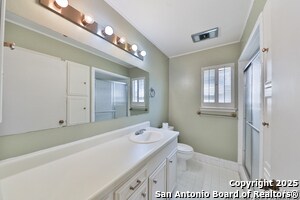 Building Photo - 102 Ruelle