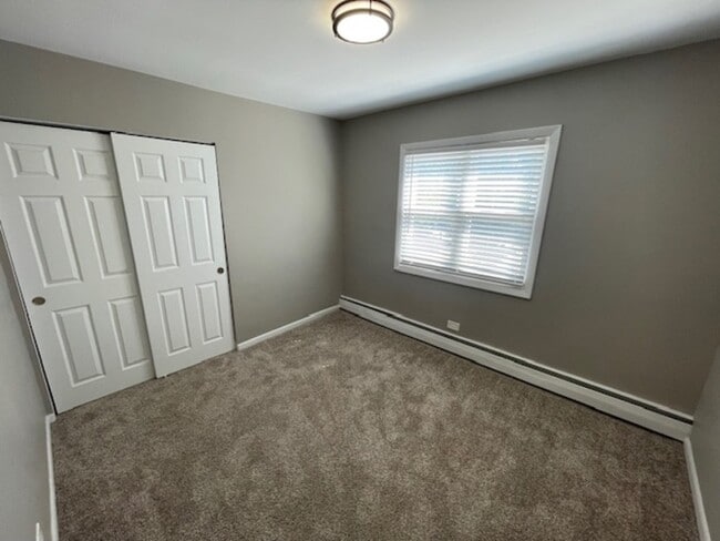 Building Photo - 21 N Dryden Pl