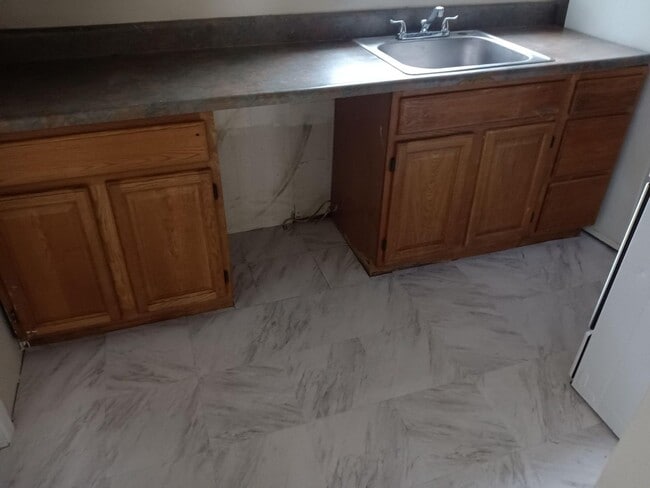 Building Photo - Prime East Kennsington