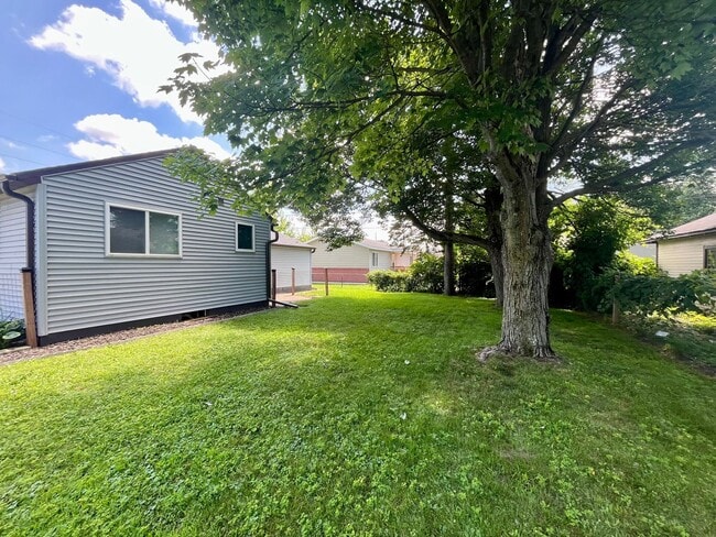 Building Photo - 3 Bed 1 Bath Single Family Home in Wausau