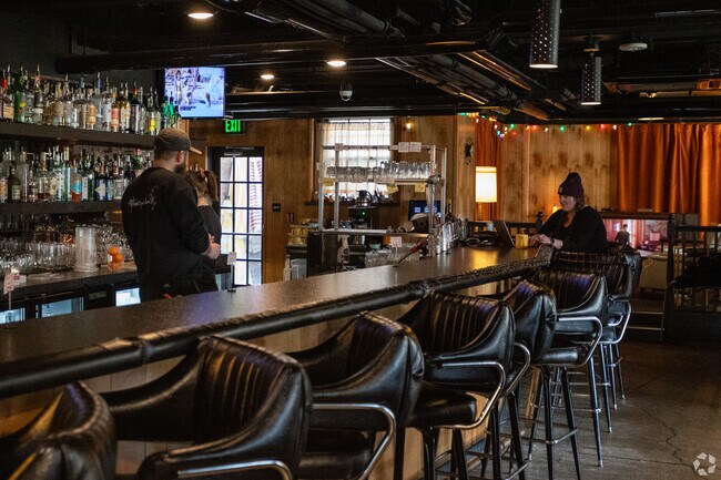 Building Photo - 514 Glenwood Ave SE