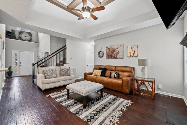 Building Photo - 632 Hidden Valley Dr