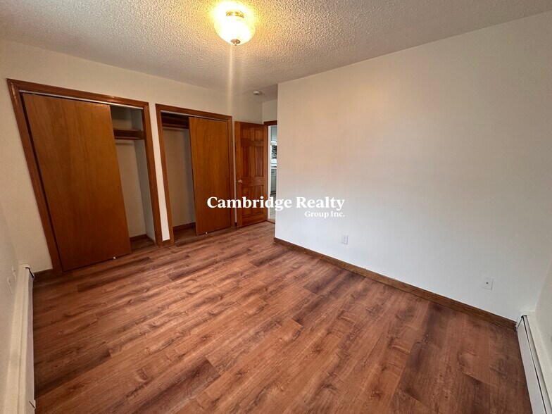 Building Photo - 255 Elm St