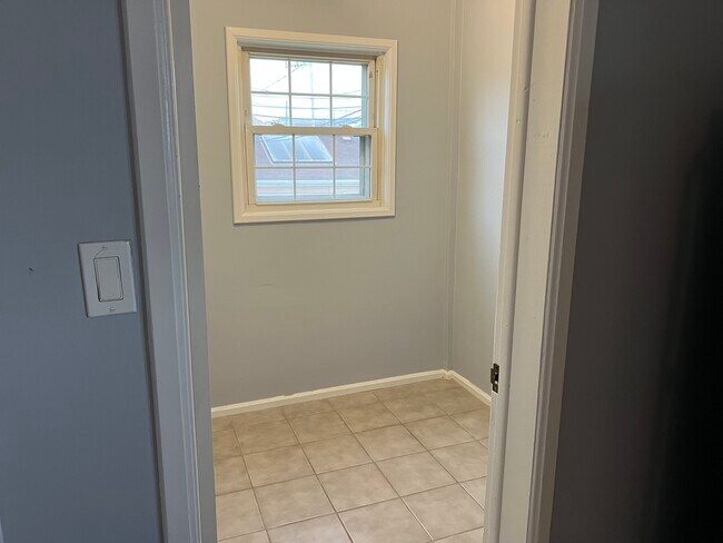 Building Photo - 6243 S Keating Ave