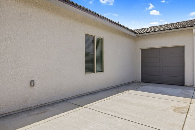 Building Photo - Coming Soon!