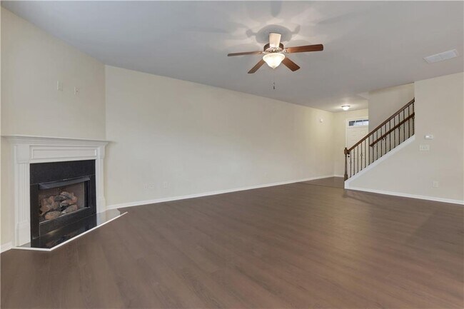 Building Photo - 2526 Morgan Chase Dr