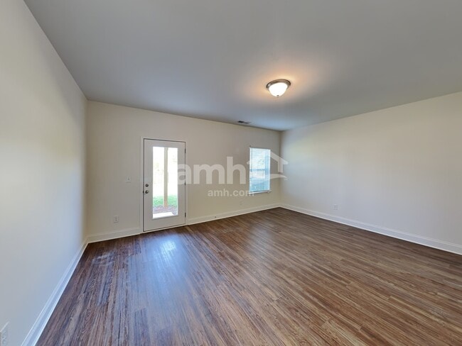 Building Photo - 6192 Bridlewood Ln