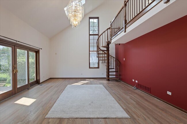 Building Photo - 1055 Knollwood Ln