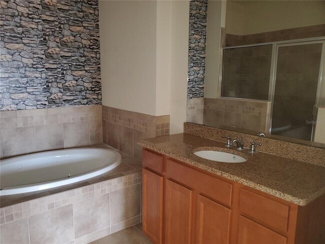 Building Photo - 2362 Bella Vista Dr
