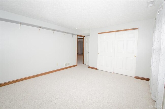 Building Photo - 2719 Sycamore Ridge Ct