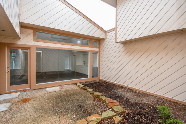 Building Photo - 7814 Candlegreen Ln