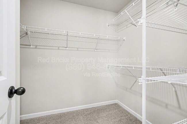 Building Photo - 4037 Stoneygreen Ln