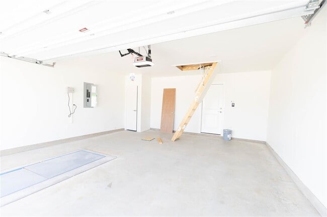 Building Photo - 12324 SW 32nd St