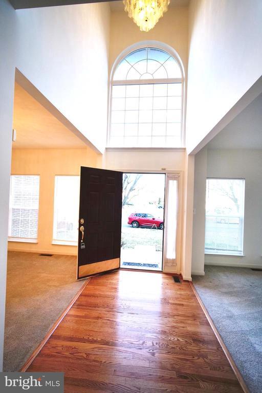 Building Photo - 20203 Hopi Dr